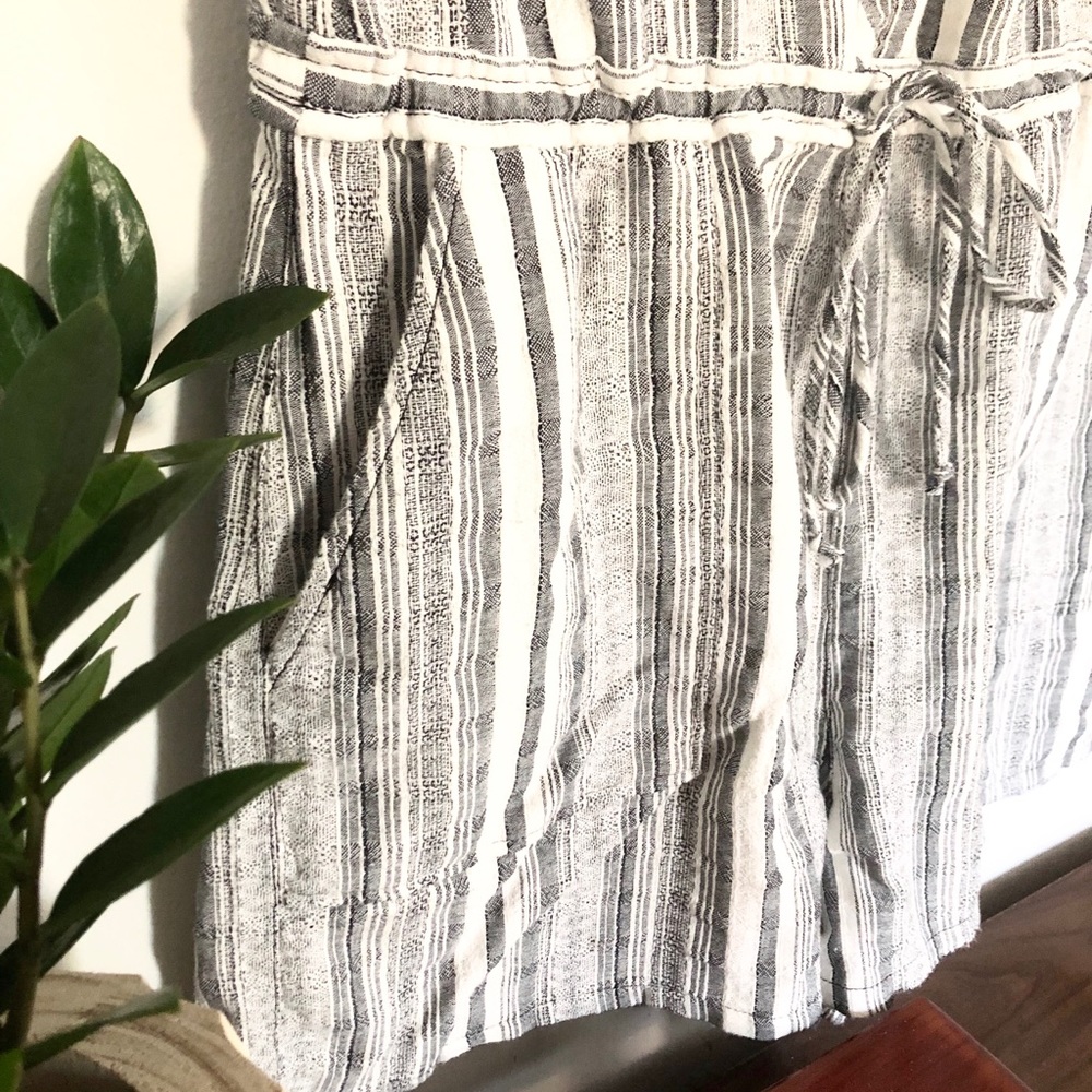 Romper - Picture 3 of 4
